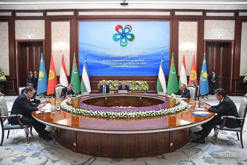 Шавкат Мирзиёев Марказий Осиё давлатлари раҳбарларининг иккинчи Маслаҳат учрашувида 3 та муҳим ташаббусни илгари сурди