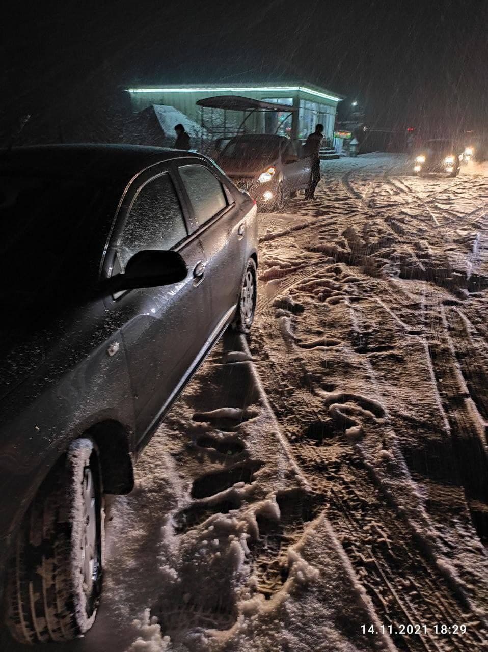 Наманган вилояти ИИБ ЙҲХБ ходимлари «Қамчиқ» довонидаги вазиятдан огоҳлантирди.