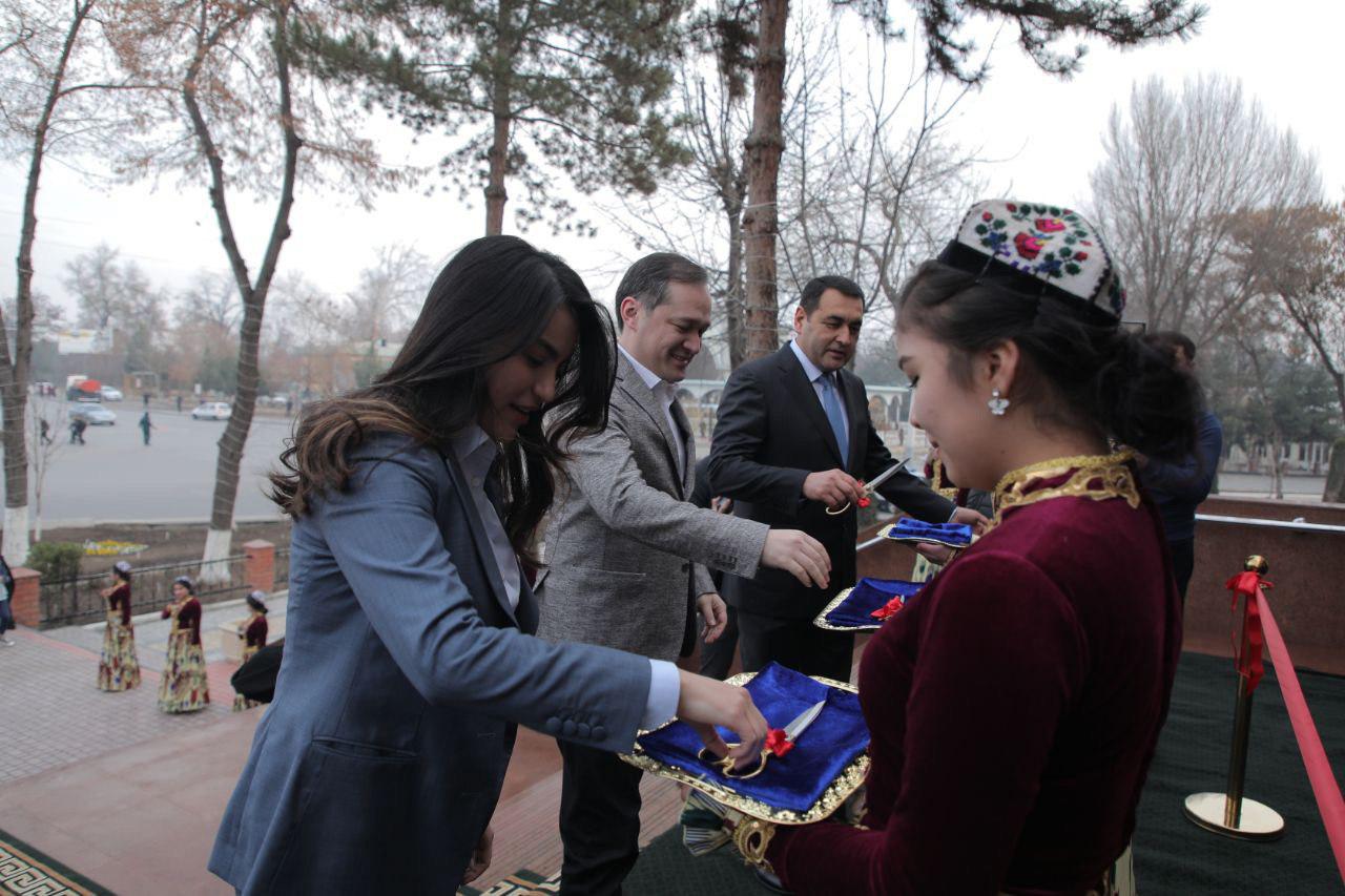 Бугун Наманганга Саида Мирзиёева хамда Комил Алламжоновлар ташриф буюришди (фото)