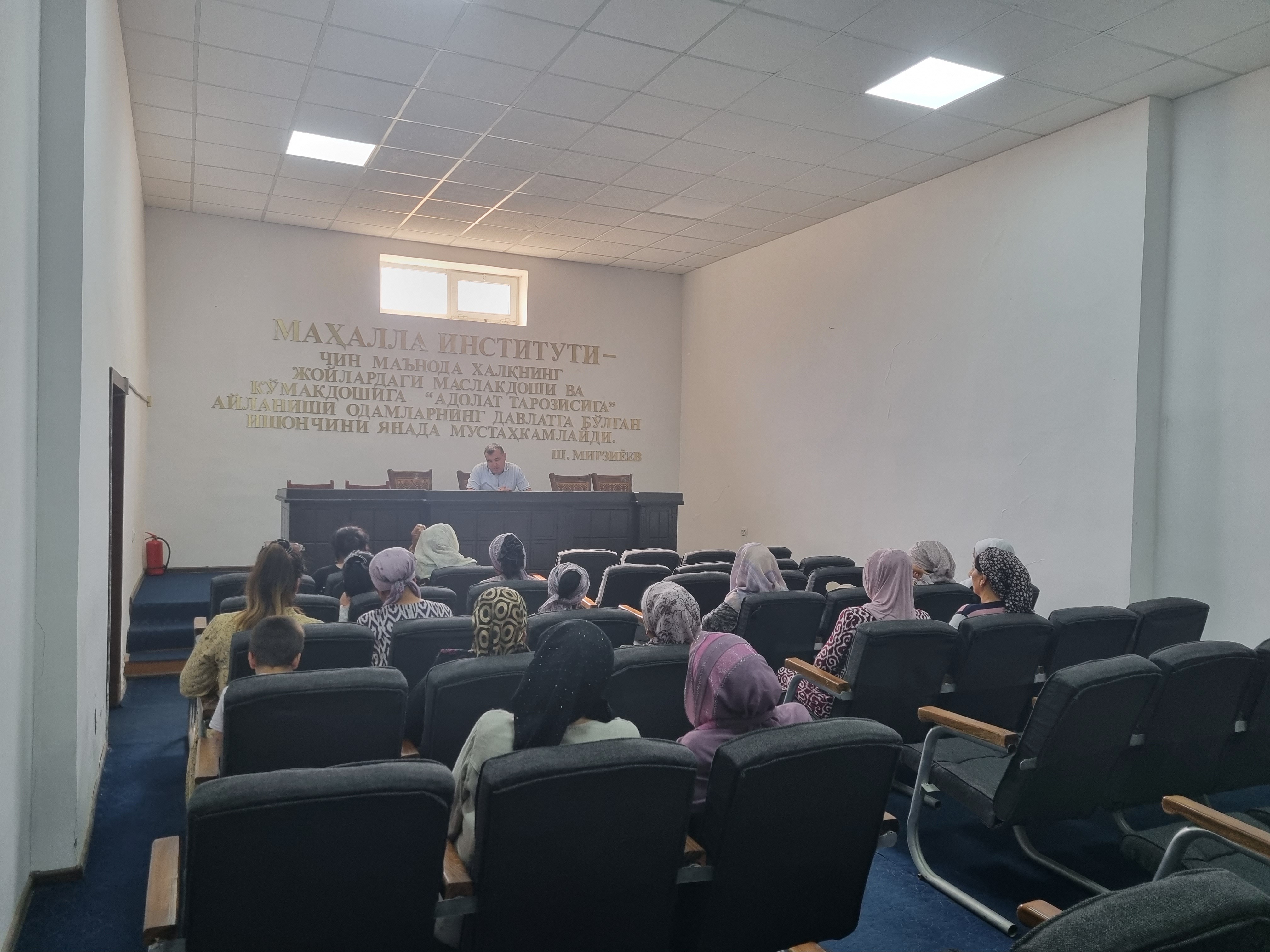 Янгикургон туман суди томонидан аёлларга нисбатан зуравонлик мавзусида сайёр учрашув бўлиб ўтди