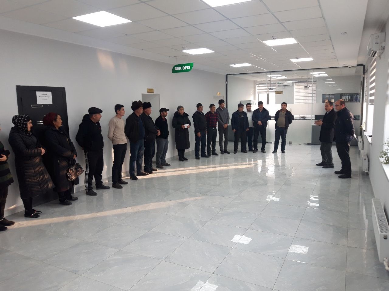 Ижарага ер олган фуқароларга ердан унумли фойдаланиш тартиби тушунтирилди