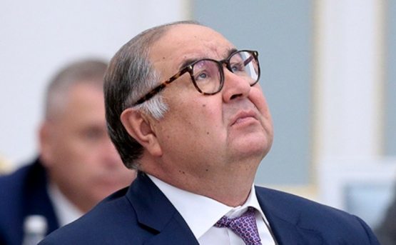 Алишер Усмонов Британиянинг 10 нафар энг бой одами рўйхатидан жой олди