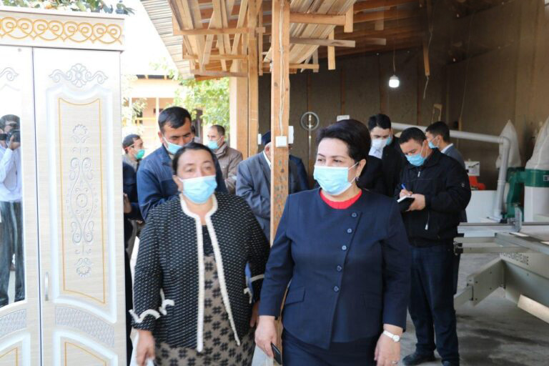 Қачон ва қандай бой бўламиз? Танзила Нарбаева Тўрақўрғонга борди (фото+видео)