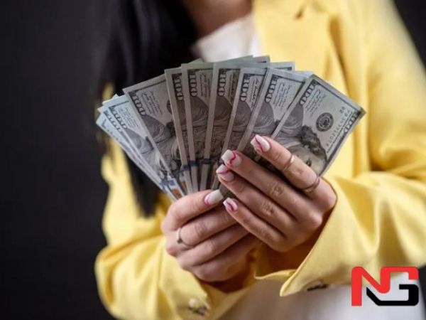 “Forbes” илк бор дунёнинг энг бой аёлларини эълон қилди