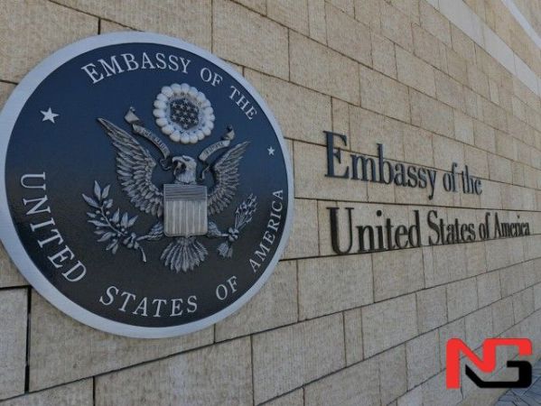 АҚШнинг Тошкентдаги элчихонаси туристик виза билан боғлиқ янгиликни эълон қилди