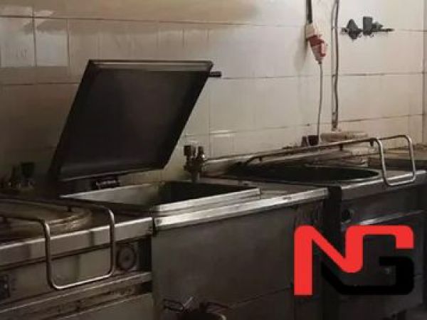 Россияда мигрантлар тайёрлаган шўрвадан 350 киши заҳарланди