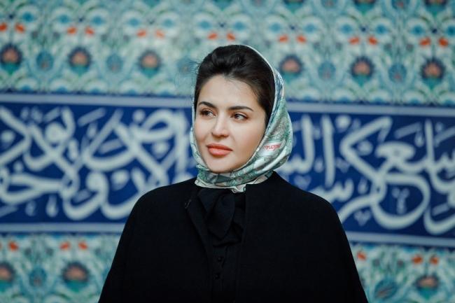 Шаҳноза Мирзиёева Европанинг энг йирик масжидларидан бирига борди (+фото)