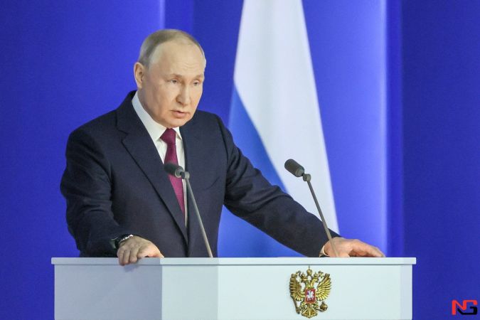 Путин Сталин изидан бормоқда – BILD