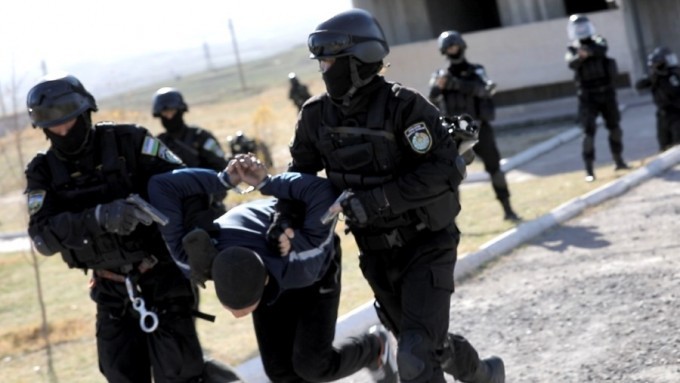 Фото: Миллий гвардия Наманганда шартли қуролланган террорчиларни зарарсизлантириб, яксон қилди