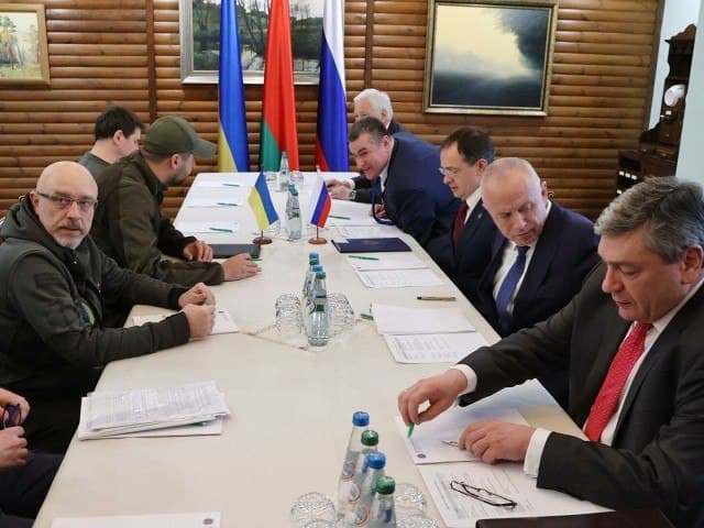 Россия-Украина музокараларининг учинчи раунди қачон ўтказилиши маълум бўлди