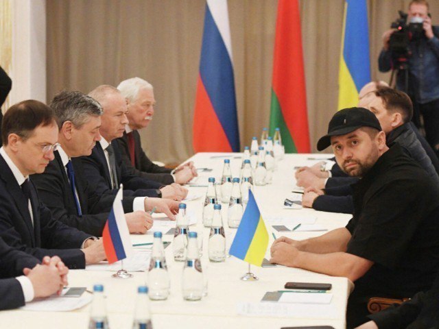 Кремль Россия-Украина музокаралари боришини баҳолади