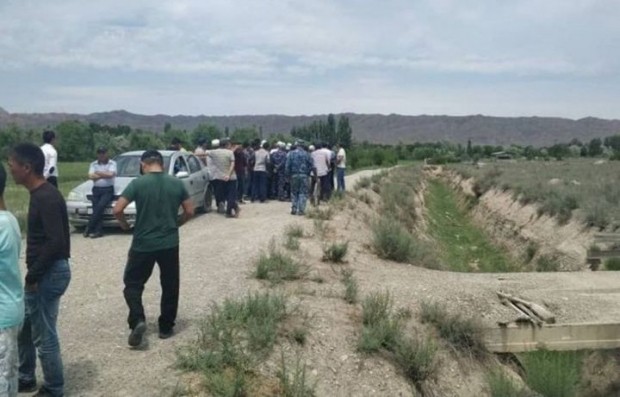 Чегарада қирғизлар ва тожиклар ўртасида отишма бўлди