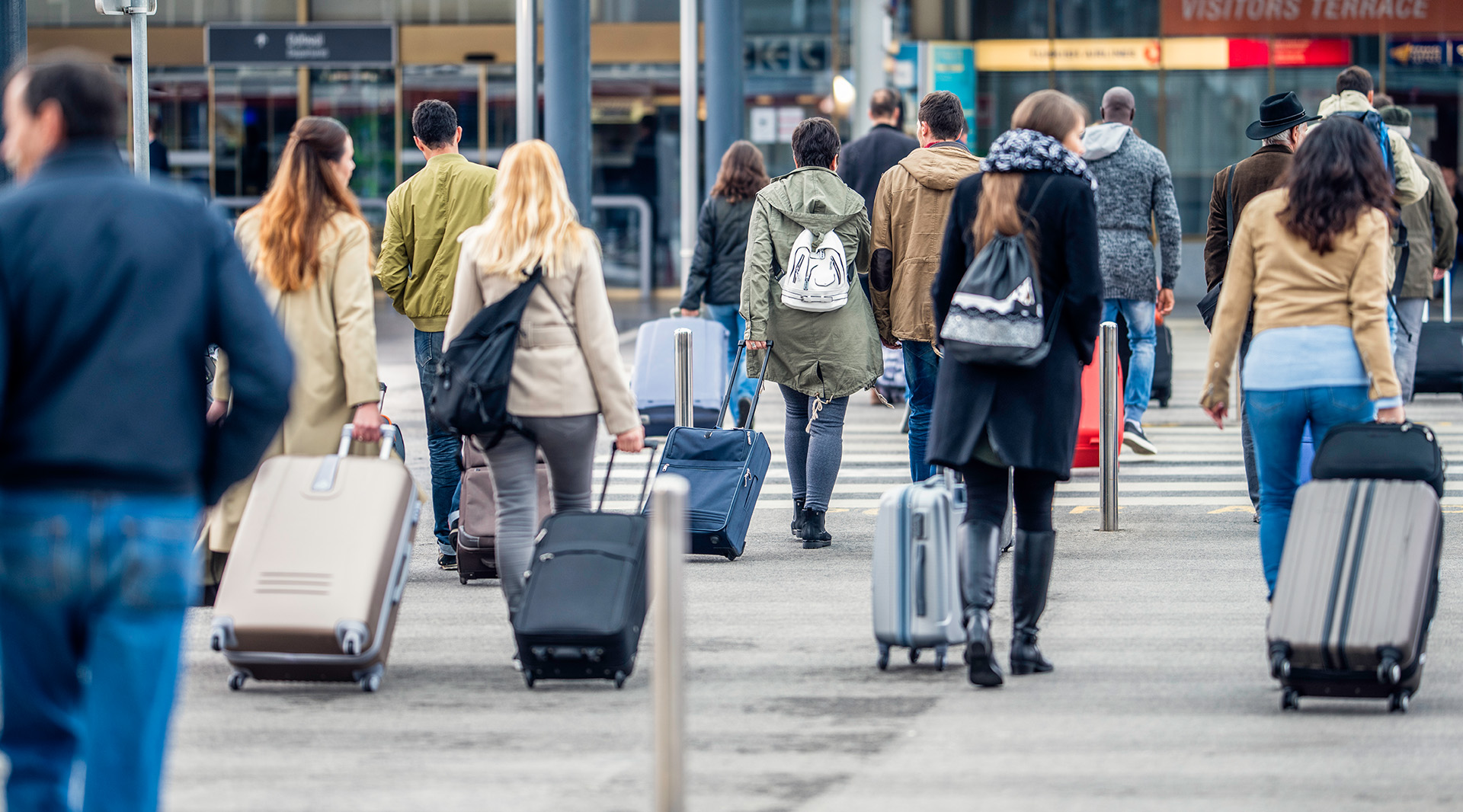 Россияга кимлар кира олмаслиги маълум қилинди