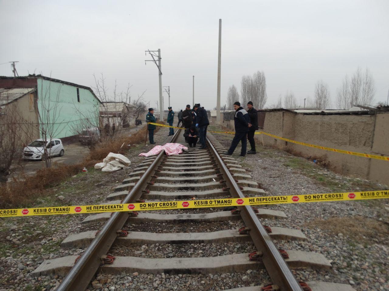 Наманганда фуқарони поезд уриб юборди