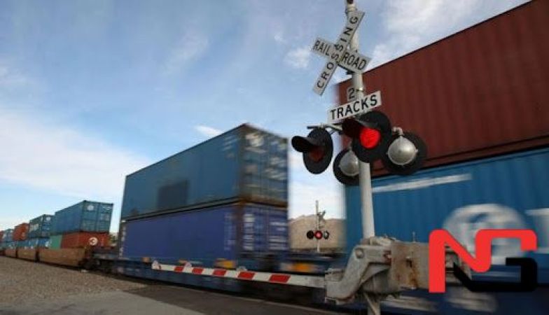 АҚШ 150 дан зиёд мамлакат учун импорт божи жорий қилди. Рўйхатда Ўзбекистон ҳам бор (рўйхат)