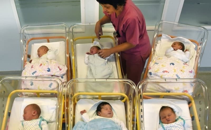 Ижтимоий тармоқларда Термиз шаҳрида олти нафар эгизак туғилгани ҳақида хабар ёлғон бўлиб чиқди