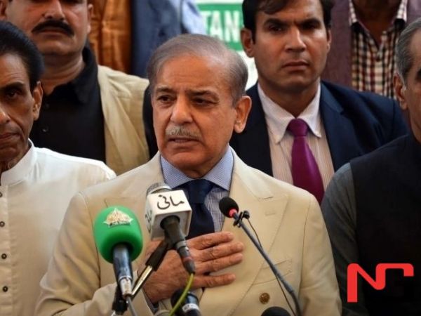 Покистонда Президент ва вазирлар маошидан воз кечди