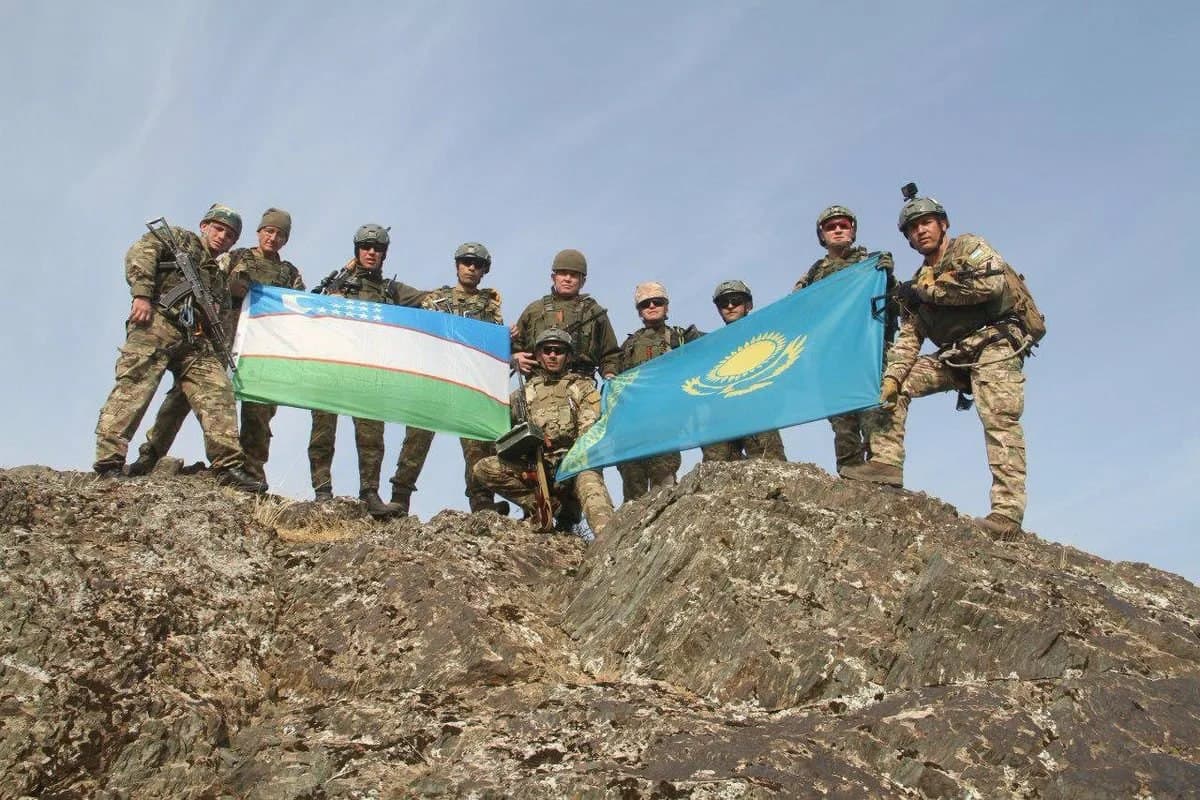 Ўзбекистон ва Қозоғистон ҳарбийлари ўзбек-афғон чегараси яқинида машғулот ўтказади