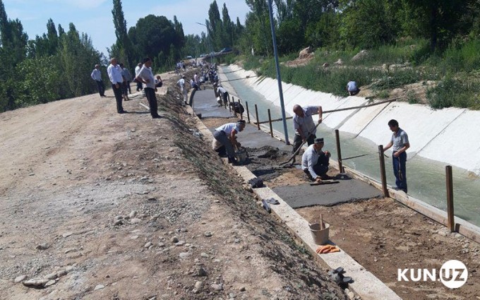 Maktablarining 80 nafar ishchi-xodimi beton quyishga jalb etilgan Kosonsoy tuman xalq ta’limi bo‘limi mudiri ishdan olindi