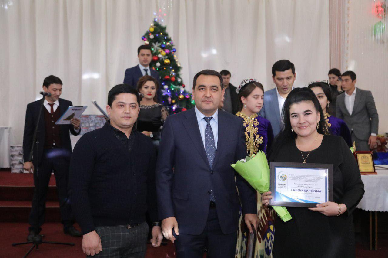 Хайрулло Бозоров фаол журналист ва блогерларни муносиб тақдирлади