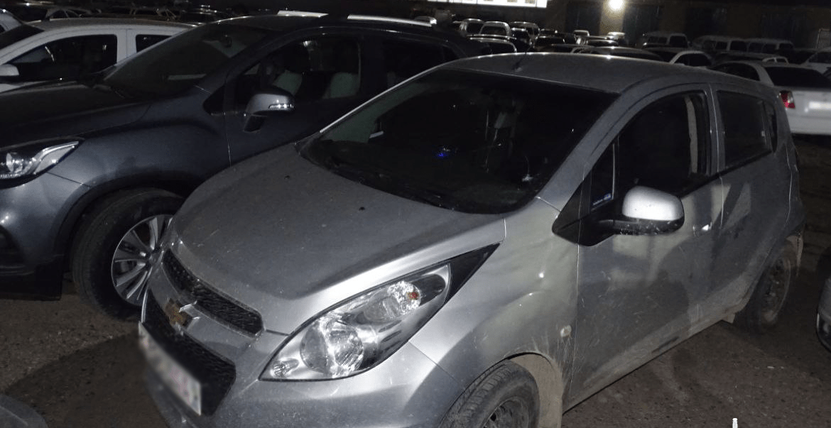 Чопқи билан қўрқитиб олиб қочилган “Spark”