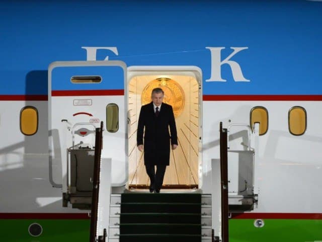 Шавкат Мирзиёев ой охирида Россияга боради