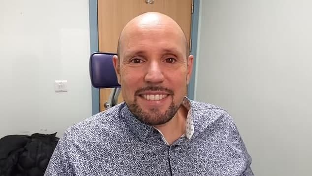 Беморга дунёда биринчи бўлиб 3D-принтерда босилган сунъий кўз ўрнатилди