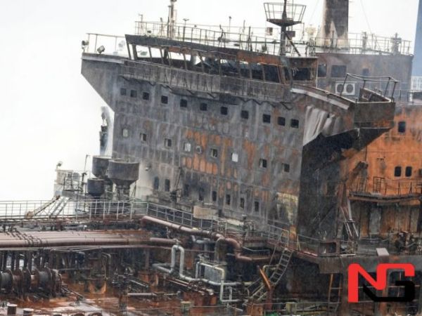 Эрон Ҳормузни &ldquo;кемалар қабристони&rdquo;га айлантириш билан таҳдид қилди
