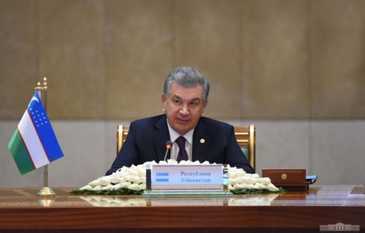 Шавкат Мирзиёев ҳафта бошида Бокуга боради