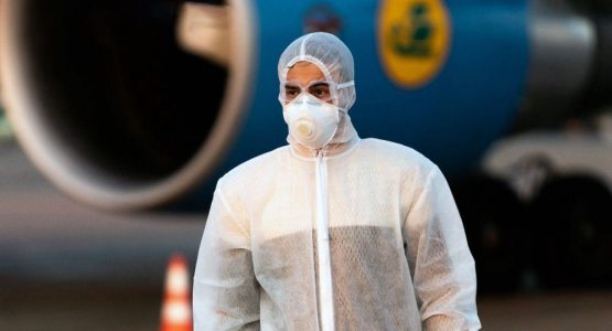 Шифокорлар коронавирус Россияга Ўзбекистондан кириб келади, дея ҳавотирланишмоқда