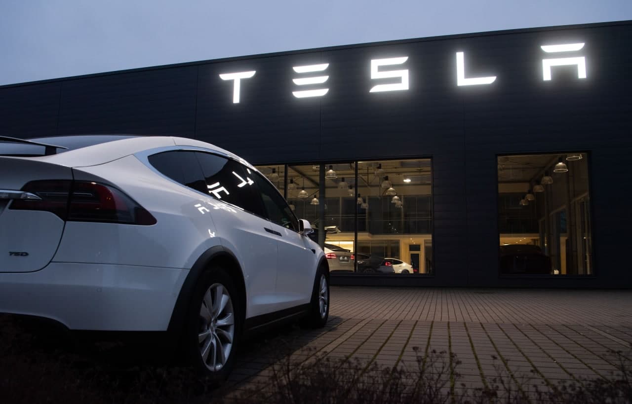 “Tesla” рейтингда 7 поғона паст тушиб кетди