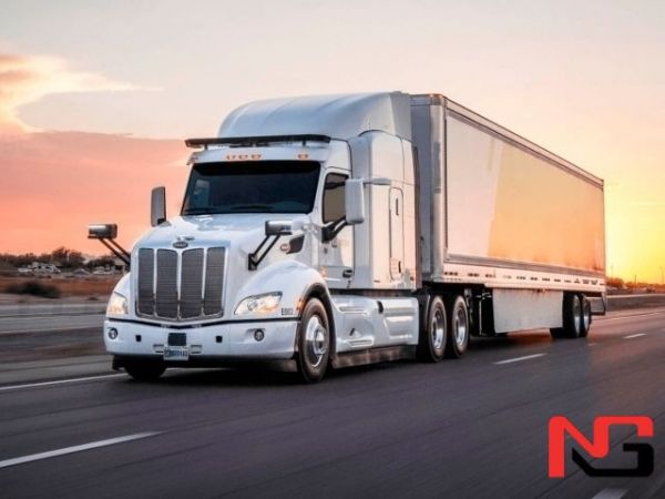 АҚШ энди трак ҳайдовчилари учун ишчи виза бермайди