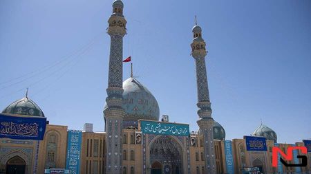 Эрондаги масжид узра қизил «қасос байроғи» кўтарилди