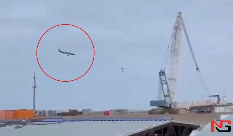 Қозоғистонда йўловчи самолёт қулаб тушди (видео)