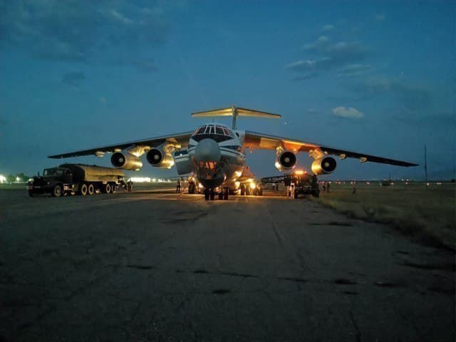 Путин россияликларни Афғонистондан эвакуация қилишни буюрди