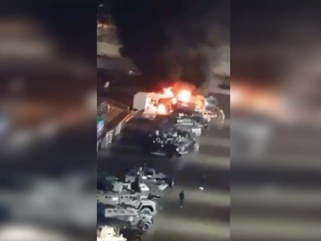 Тошкентда кўргазмага қўйилган ҳарбий техника ёниб кетди