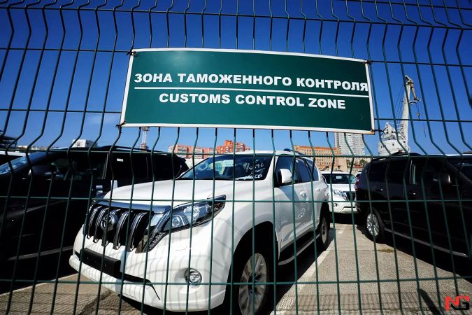 Ўзбекистон асосан қайси давлатлардан енгил автомобил импорт қилган?