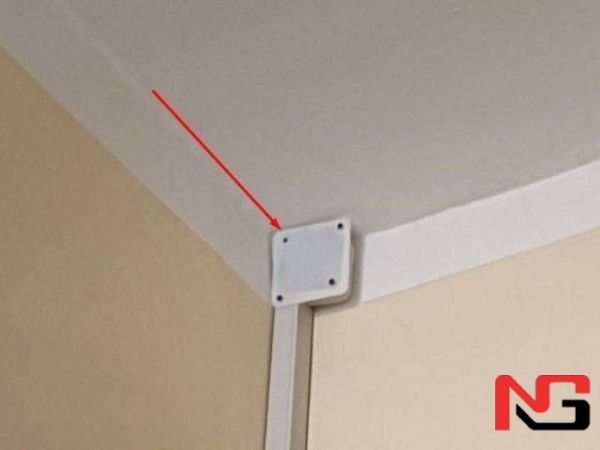 Қўқонда талаба қизлар ётоқхонасига камера ўрнатилгани фош бўлди