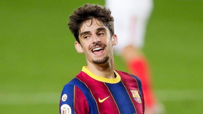 "Барселона" ҳужумчисини сотиб юборадиган бўлди