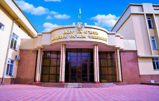 Ўзбекистон ОТМларида ўқув йили 2 сентябрдан бошланиши ростми? Вазирлик изоҳ берди