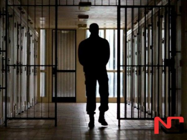 Давлатга хиёнат қилган амалдорлар қатл қилиниши белгиланган қонун кучга кирди