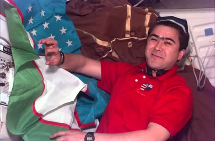 Фазогир Солижон Шарипов: «Ўзга сайёраларда ҳаёт бор…» (интервью-монолог)