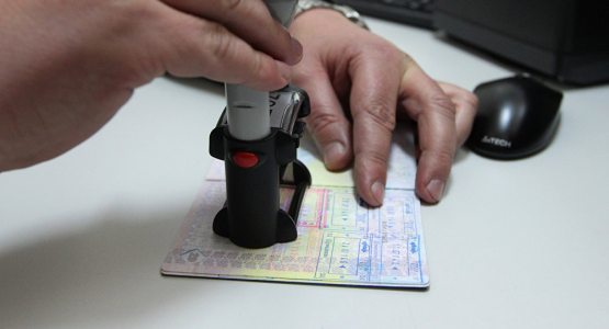 Ана холос! Умрага юборилган 14 нафар ўзбекистонлик зиёратчининг визаси сохта бўлиб чиқди