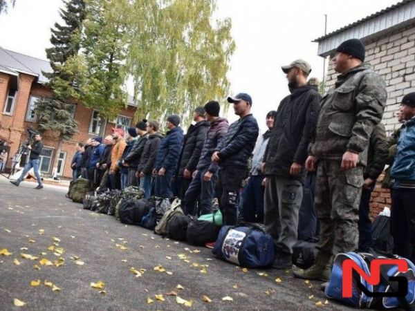 Тезкор: Россиядаги Ўзбекистон фуқаролари мажбуран урушга жўнатилиши мумкин