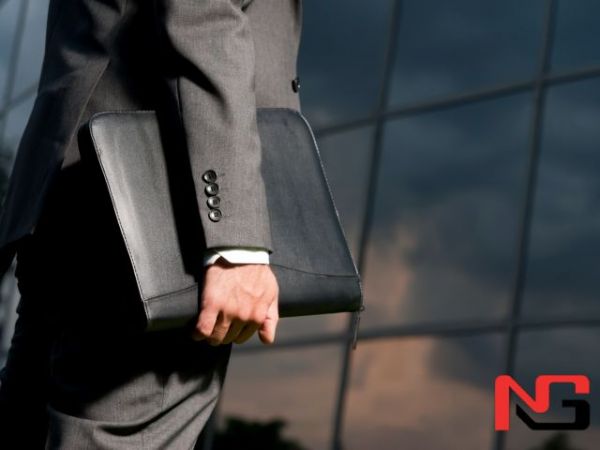 Энди мансабдор шахс айби билан етказилган зарар унинг ўзидан ундирилади