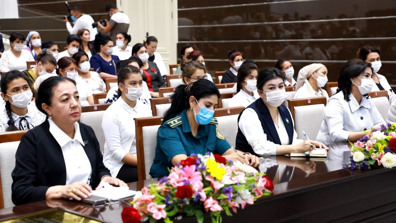 Ўзбекистонда 100 нафар муҳтож аёл-қизнинг контракт пули тўлаб берилади