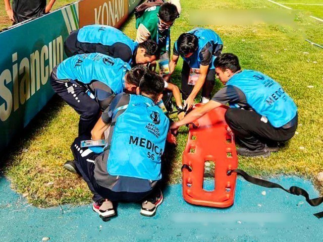 Ўзбекистон ва Ироқ ўйинида майдонга тош отган 16 нафар томошабин қамалди