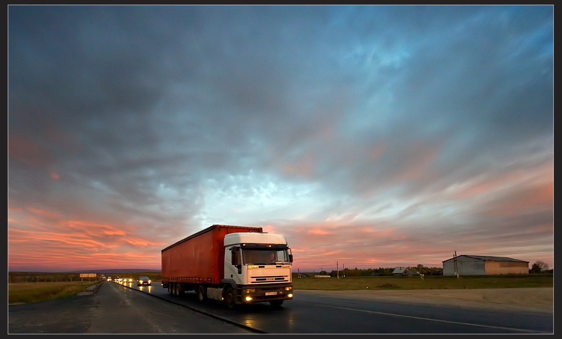 Ўзбекистон муаммолар туфайли янги савдо йўллари излаяпти – “The Diplomat”