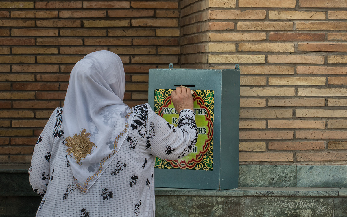 Тошкентдаги масжиддан 5400 доллар ўғирланди