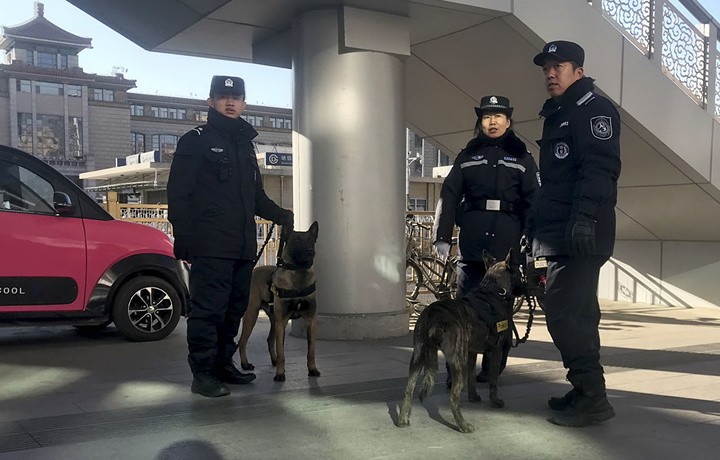 Гонконгда қуролли жиноятчилар 600 рулон ҳожатхона қоғозини ўғирлаб кетишди